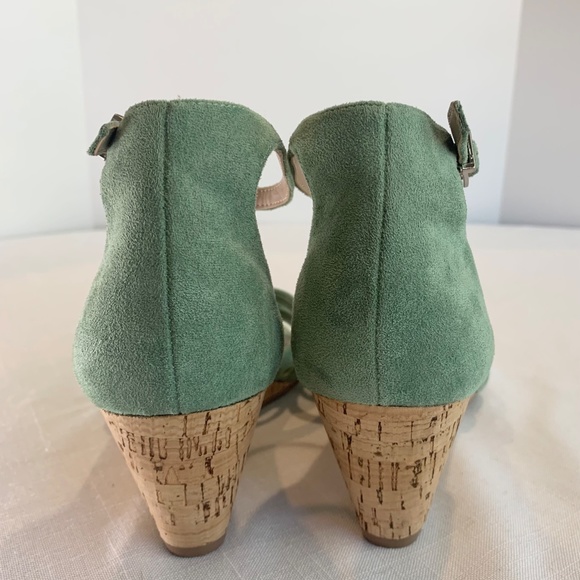 Pastel Green 9.5 Wedge Sandals Strappy ankle Spring‎ Summer Comfy Cute - Picture 6 of 9